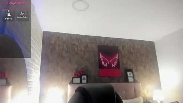 Snapshot of alice__tylor chatting on 4, 10, 2025 alice tylor online show from 4, 10, 2025