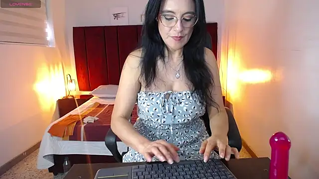 Zuzana21 online show from 10, 2, 2025