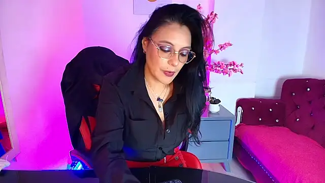 Zuzana21 online show from 18, 6, 2026