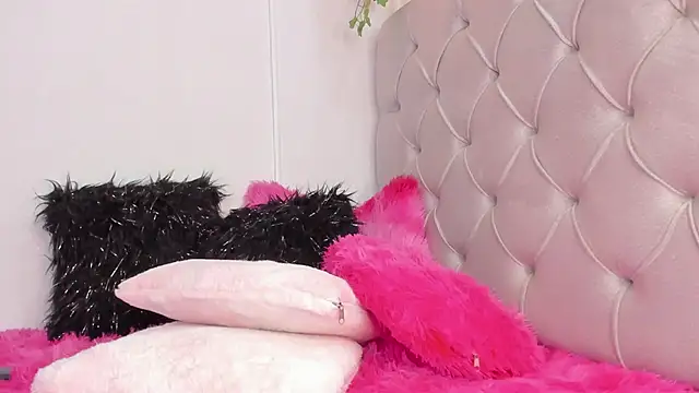 Snapshot of lilibluex chatting on 14, 3, 2025 lilibluex online show from 14, 3, 2025