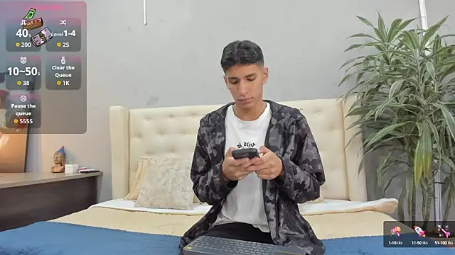 kieran derek online show from 28, 9, 2025