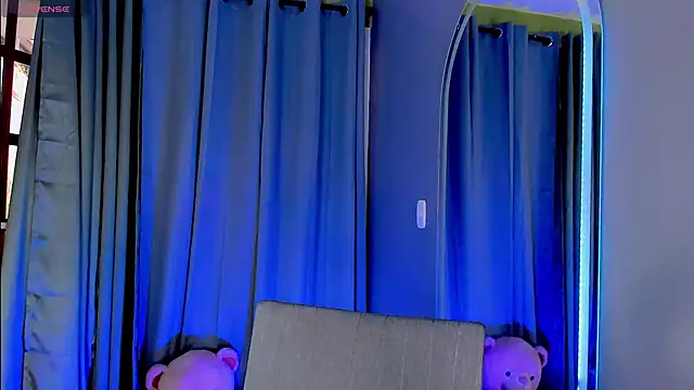 gatitavenecis online show from 25, 1, 2025