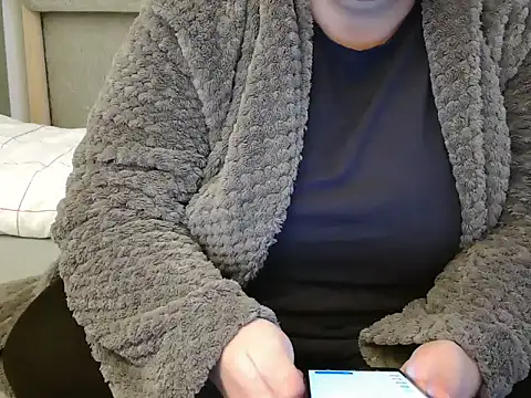 MarthaBriest online show from 13, 2, 2025