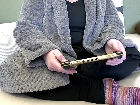 MarthaBriest online show from 5, 4, 2026