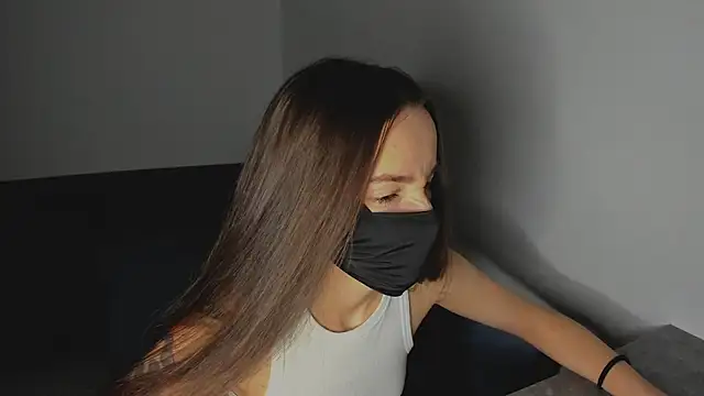 AngelinaAdderly online show from 13, 4, 2026