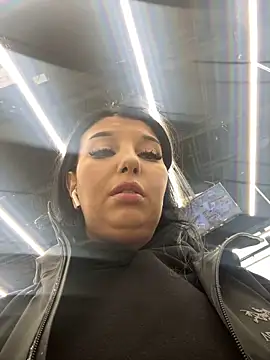 Snapshot of Tisha_Busty chatting on 16, 11, 2025 Tisha Busty online show from 16, 11, 2025