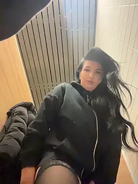 Tisha Busty online show from 17, 2, 2026