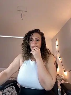 Elizabeth Dupont online show from 2, 11, 2025