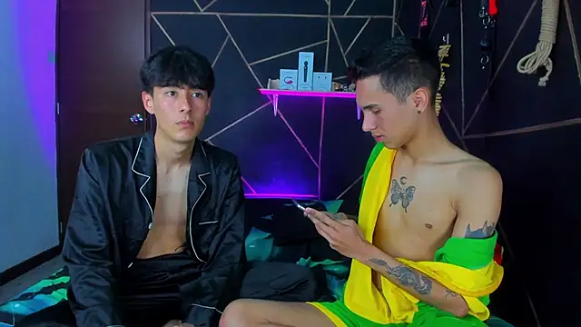 Snapshot of MillersKink chatting on 9, 3, 2025 MillersKink online show from 9, 3, 2025