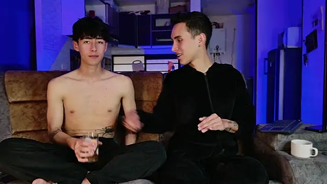 Snapshot of MillersKink chatting on 16, 3, 2025 MillersKink online show from 16, 3, 2025