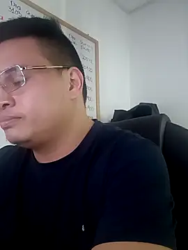 Snapshot of ahntony__69 chatting on 4, 12, 2025 ahntony 69 online show from 4, 12, 2025