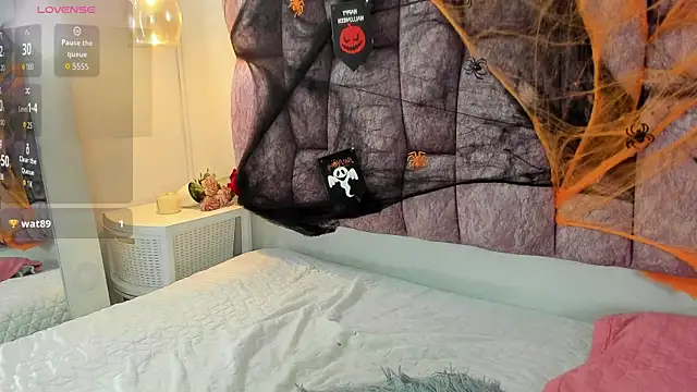 britanny-collyns online show from 14, 10, 2025