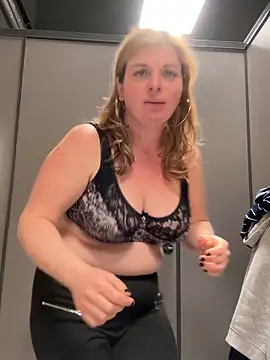 Snapshot of Lombada chatting on 29, 3, 2026 Lombada online show from 29, 3, 2026