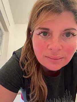 Snapshot of Lombada chatting on 10, 4, 2026 Lombada online show from 10, 4, 2026