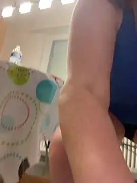 Snapshot of Lombada chatting on 15, 4, 2026 Lombada online show from 15, 4, 2026