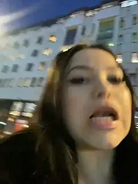 Chloe  Moon online show from 17, 1, 2025