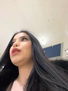 Chloe  Moon online show from 3, 2, 2025