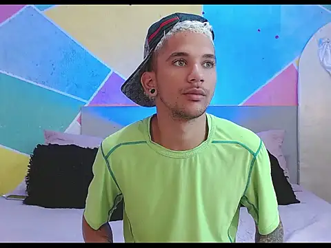 tylor boy online show from 2, 3, 2026