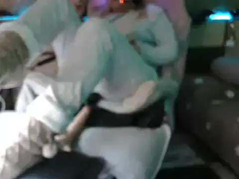 Snapshot of LaRa_forU chatting on 18, 12, 2024 LaRa forU online show from 18, 12, 2024