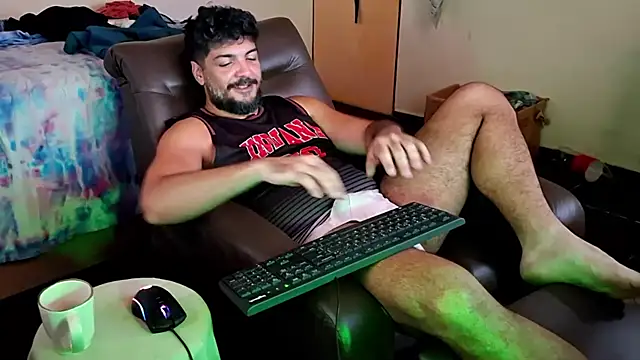 Snapshot of LUH133 chatting on 8, 2, 2026 LUH133 online show from 8, 2, 2026