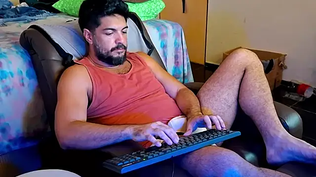 Snapshot of LUH133 chatting on 9, 2, 2026 LUH133 online show from 9, 2, 2026