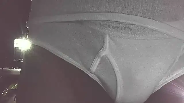 Snapshot of briefsguy4life@xh chatting on 13, 9, 2025 briefsguy4lifexh online show from 13, 9, 2025