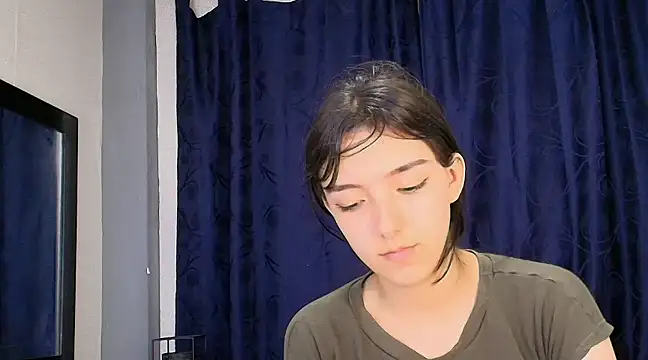 Marcelaa fox online show from 5, 12, 2024