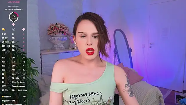 Snapshot of _yourFoxy_ chatting on 5, 1, 2025  yourFoxy  online show from 5, 1, 2025