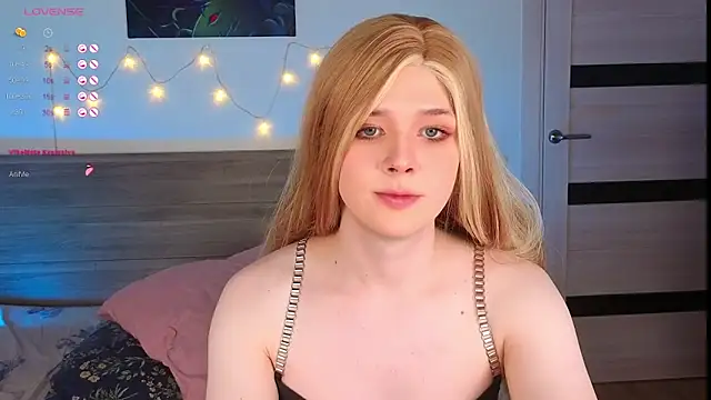  yourFoxy  online show from 5, 1, 2026