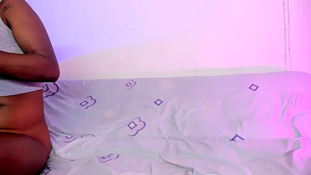 LoveBirds  1 online show from 12, 10, 2025