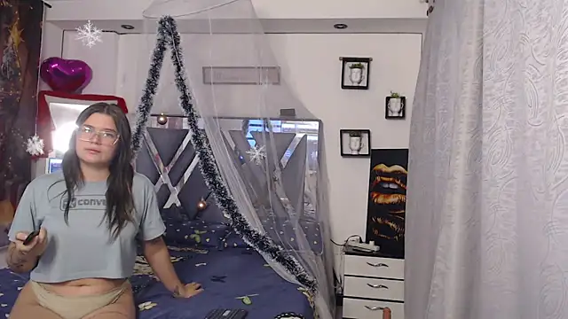 Snapshot of Steisyromero7 chatting on 29, 11, 2025 Steisyromero7 online show from 29, 11, 2025