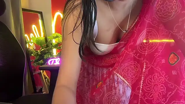 Snapshot of simrann_69 chatting on 14, 9, 2025 simrann 69 online show from 14, 9, 2025