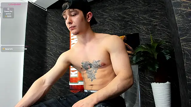 leonardsmith01 online show from 11, 1, 2025