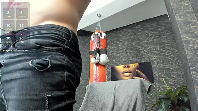 leonardsmith01 online show from 18, 2, 2025