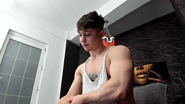 leonardsmith01 online show from 27, 2, 2025