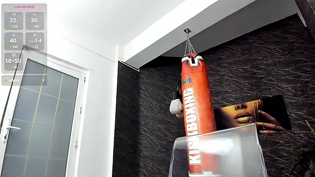 leonardsmith01 online show from 2, 3, 2025