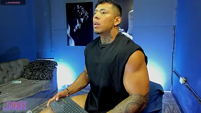 Snapshot of bradley_smith chatting on 22, 4, 2026 bradley smith online show from 22, 4, 2026