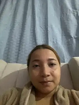 queen angelique online show from 13, 2, 2025