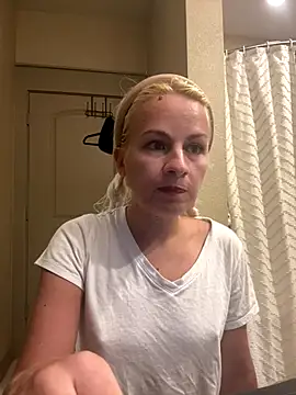 girlfriendmissy online show from 17, 11, 2025