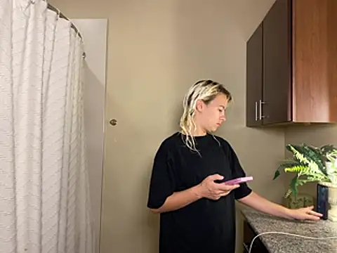 girlfriendmissy online show from 18, 2, 2026