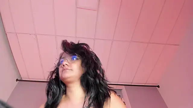 KylieMaxwell online show from 14, 3, 2025