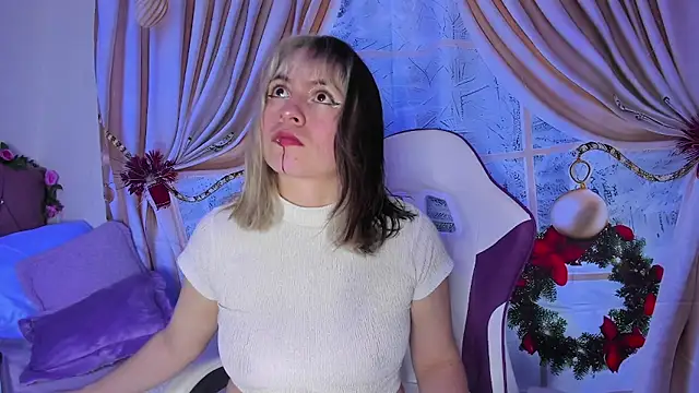 Snapshot of GilaKat chatting on 30, 12, 2024 GilaKat online show from 30, 12, 2024