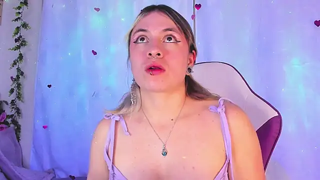 Snapshot of GilaKat chatting on 20, 3, 2025 GilaKat online show from 20, 3, 2025