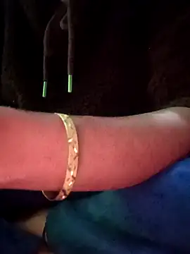 Snapshot of SAXYTannuja chatting on 15, 11, 2025 SAXYTannuja online show from 15, 11, 2025