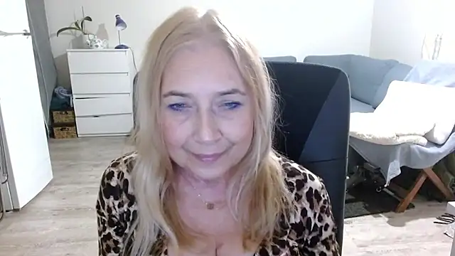 sofia xkiss online show from 4, 2, 2025