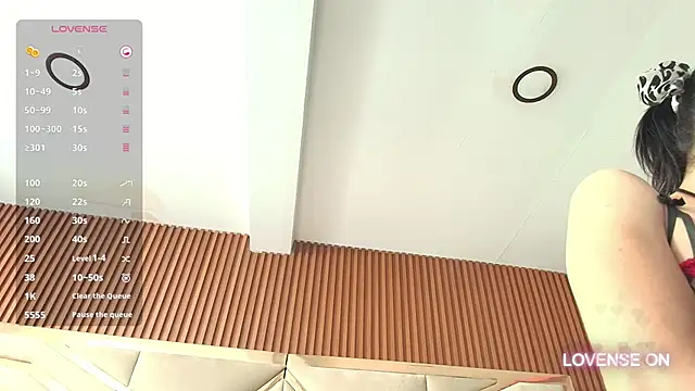 Sluttyandmature online show from 28, 1, 2025