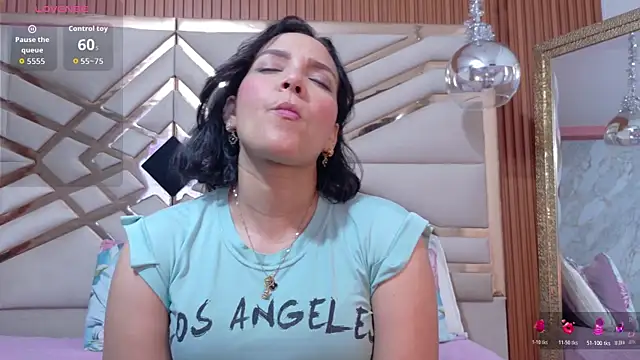 Sluttyandmature online show from 14, 4, 2026