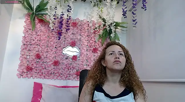 BLONDE SEXYHOT online show from 11, 2, 2025