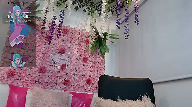 BLONDE SEXYHOT online show from 4, 3, 2025