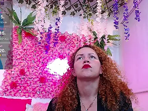 BLONDE SEXYHOT online show from 8, 3, 2025